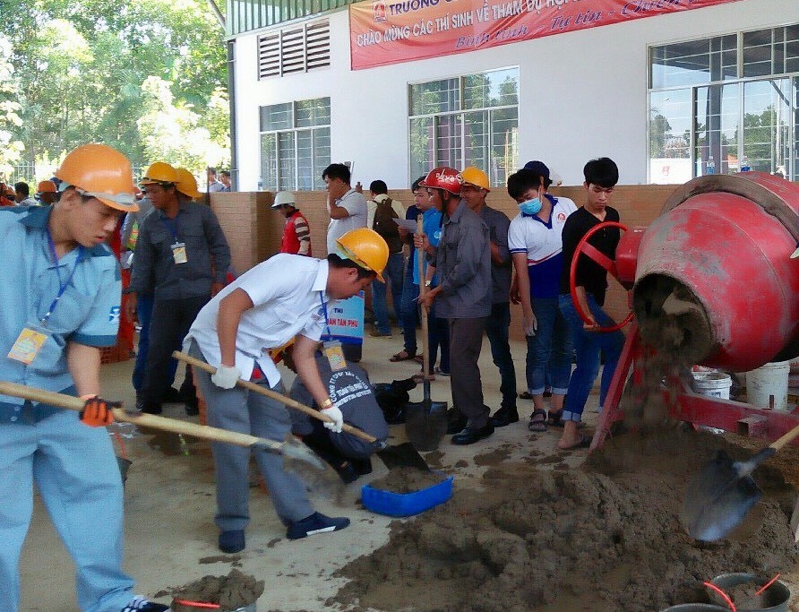 第二次水泥匠巧手比賽一瞥。