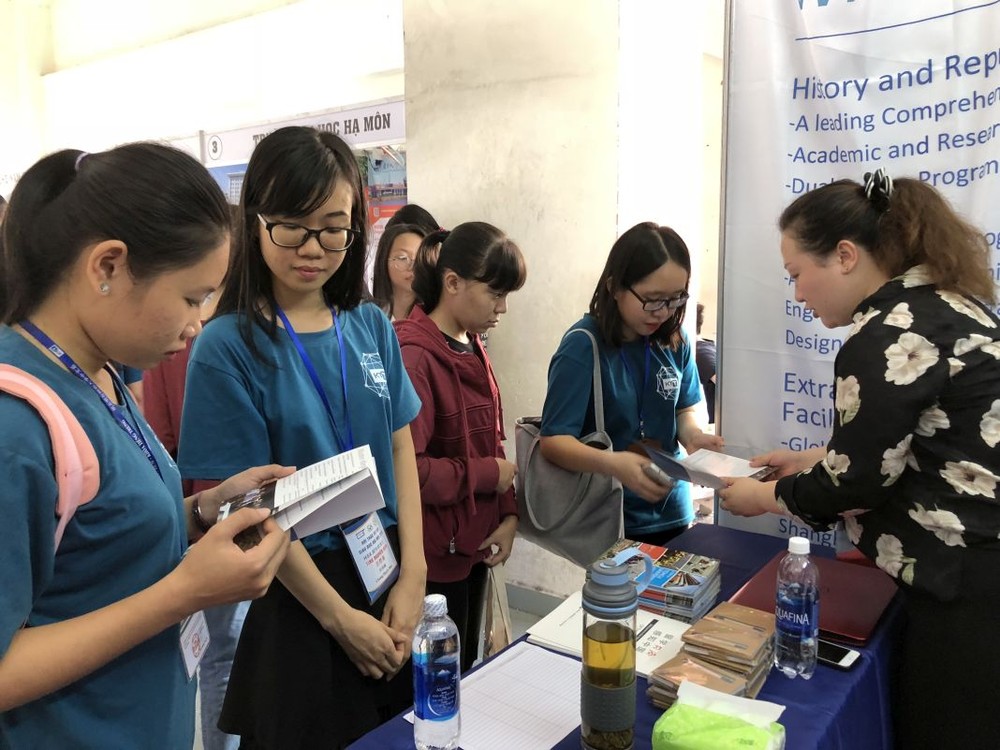 2018 年HSK留學諮詢會吸引廣大學生、家長前來參加。