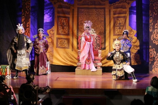 圖為《春夜之夢》改良劇中一情節。（圖源：玲端）