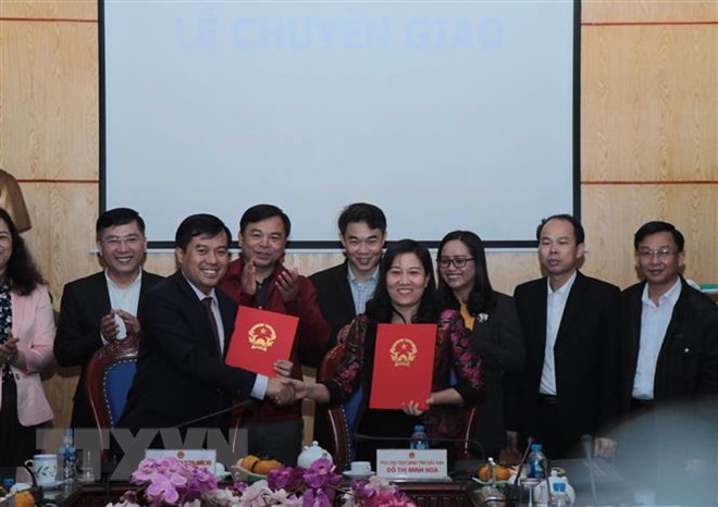 北件省國會代表團辦公廳移交簽署儀式。（圖源：越通社）