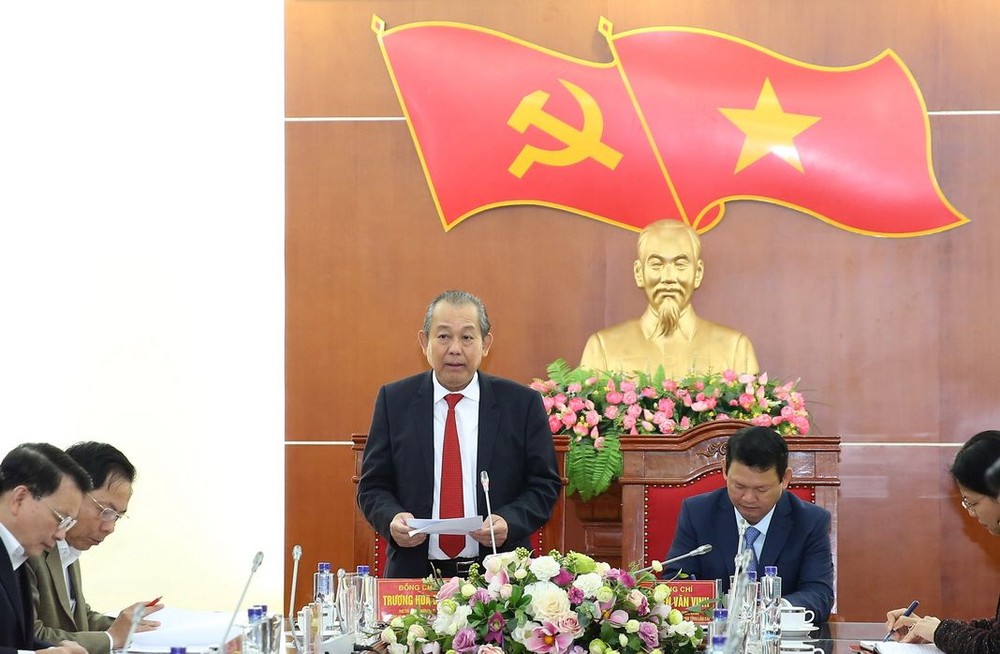 張和平副總理在會議上發表講話。（圖源：黎山）