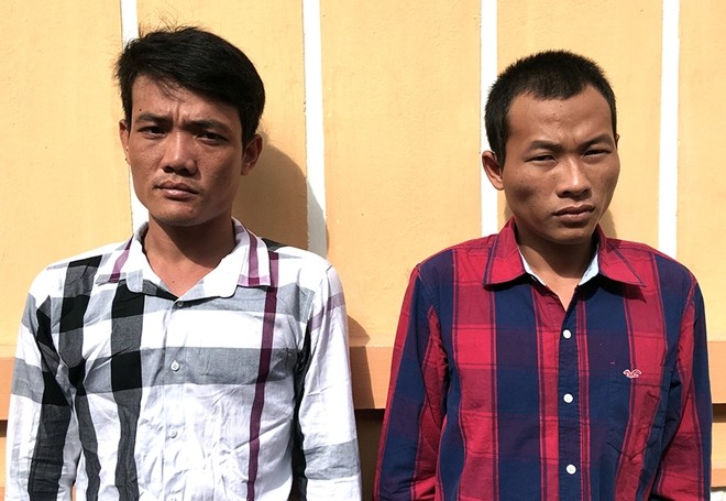 被捕的2名劫匪吳陵軍（右）和陳志平。（圖源：陳嶺）