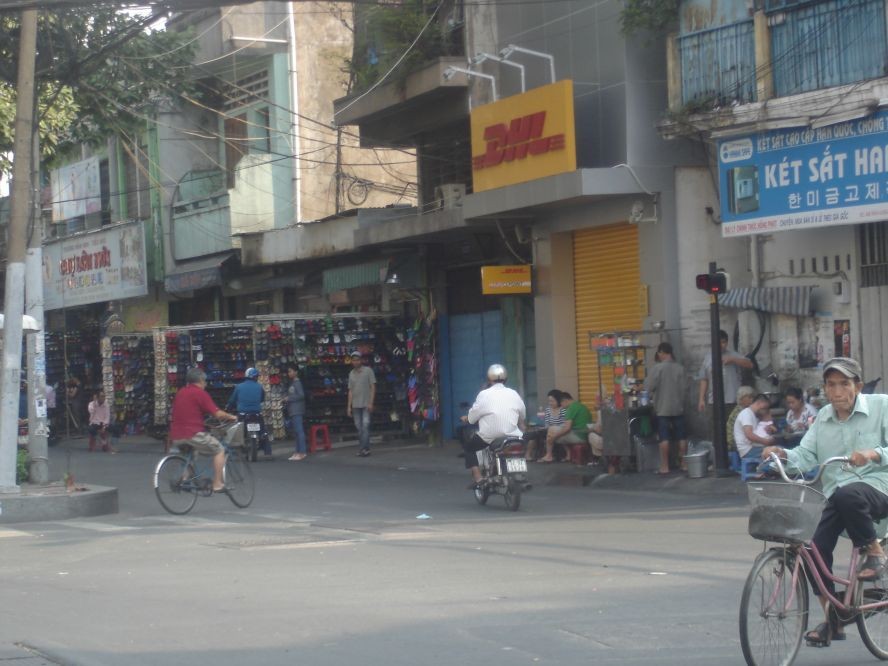 如斯無視交規的騎自行車者很容易導致交通事故。