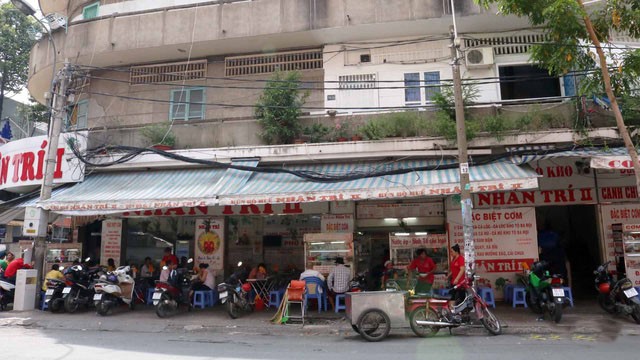 第五郡第七坊黃敏達街77A公寓。