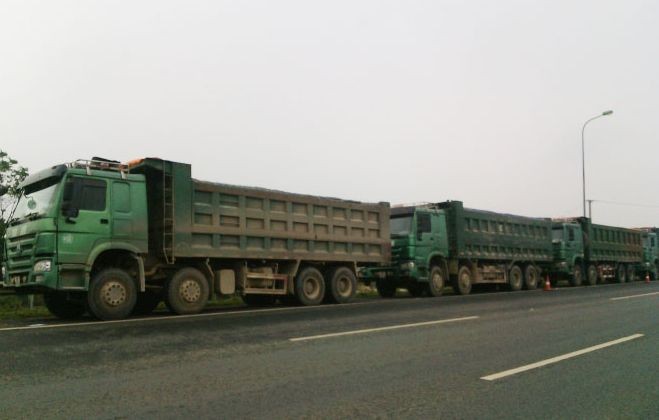 去年逾萬起違規工程及超載車輛被罰。（示意圖源：互聯網）