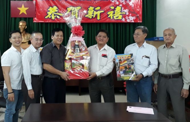 本報向華人單位拜年 ảnh 6