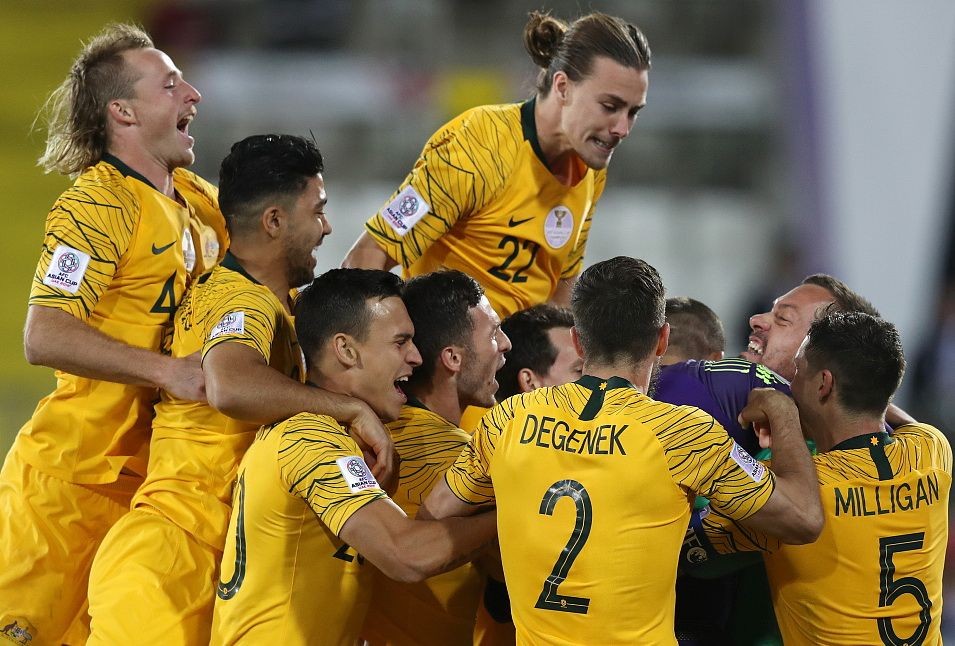 日本、澳大利亞、阿聯酋晉級 ảnh 1