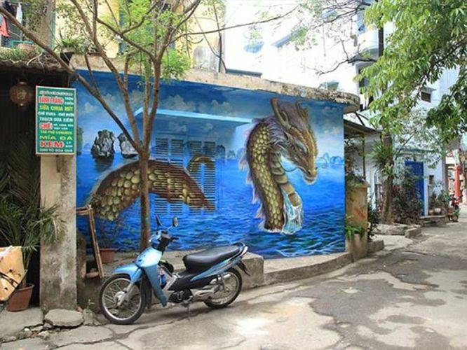 河內朗炮台街中央婦女學院集體的 社群建造藝術項目一幅壁畫。