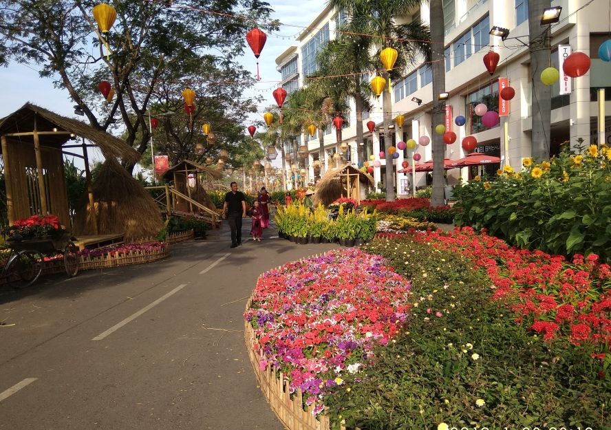 “春路”充滿濃厚的農村氣息。