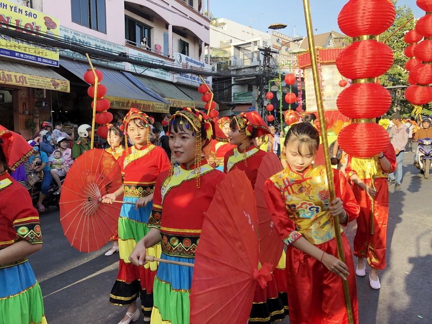第五郡元宵節遊行一隅。