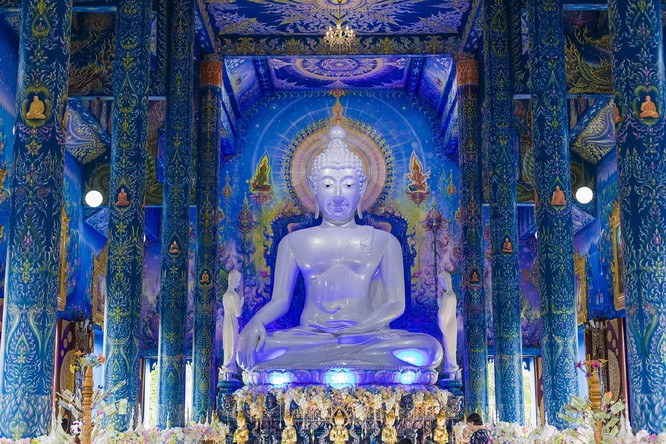 泰國清萊有著一座絕美的藍色宇宙 ảnh 2