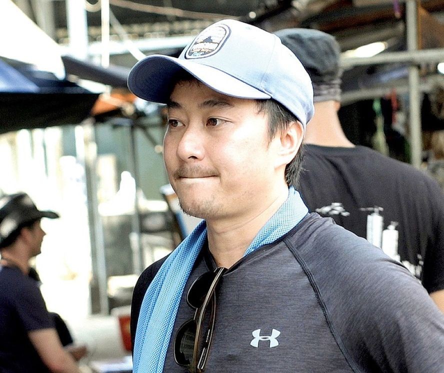 黎文傑導演在製片場上接受記者採訪。（圖源：Studio 68）