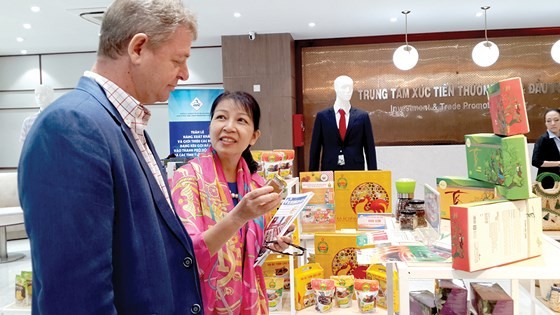 本市企業向合作夥伴推介ITPC的出口商品。