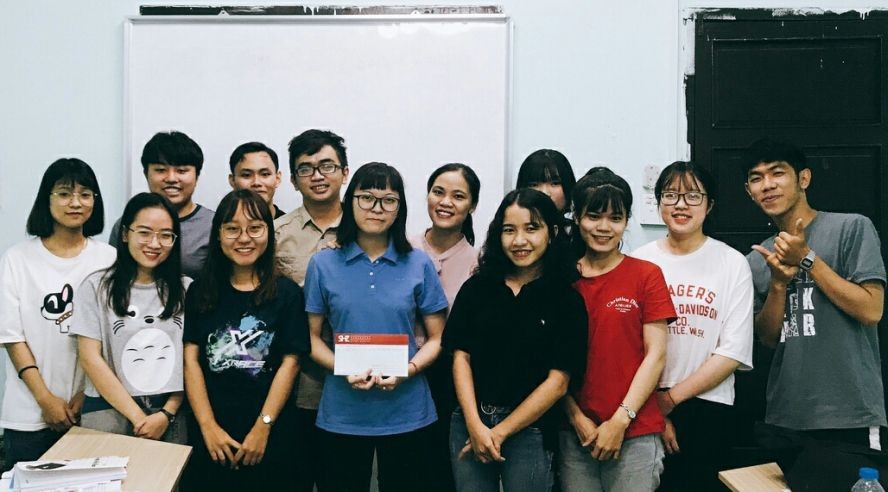 武金寶（前排左四）獲網上最多人評選獎項。