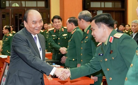 阮春福總理會見各位將領。（圖源：光孝）