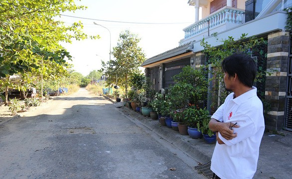 16米長的道路向東偏移3米，致使長盛公司在第二郡的項目與規劃相比偏差。