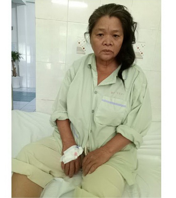 阮秋雲動過手術，身體還很虛弱。