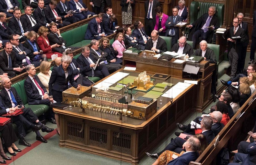 當地時間3日，英國倫敦，英議會表決通過脫歐延期法案，防止無協議脫歐。（圖源：AFP）