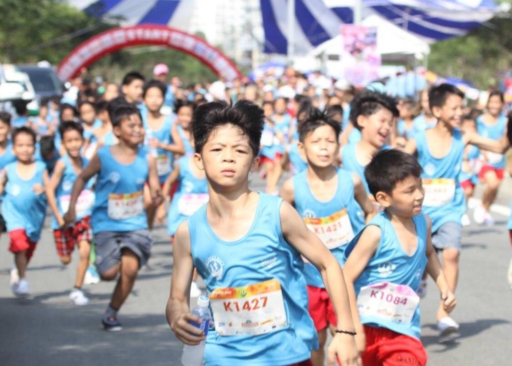 孤兒首次參加The Lakes Race慈善跑步賽。（圖源：互聯網）