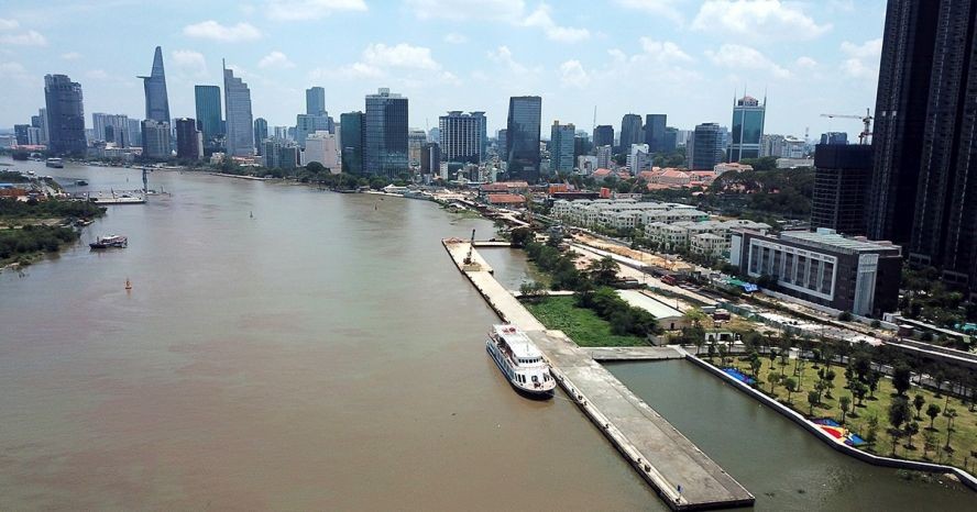 巴遜棧橋碼頭一隅。（圖源：光定）