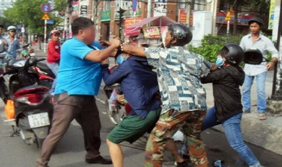 在若干事故中，雖是些微小的碰撞，但 因雙方缺乏文明交通意識而很容易發生肢體衝突。