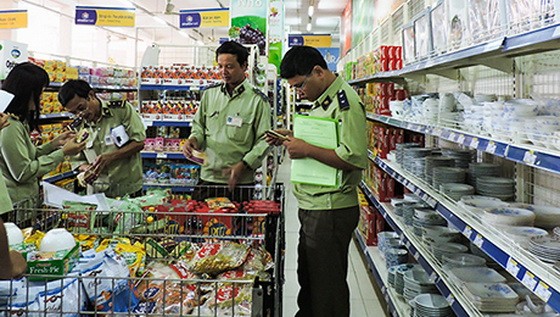 加強檢查、監察市場是保障消費者權益的 切實措施之一。（圖源：互聯網）