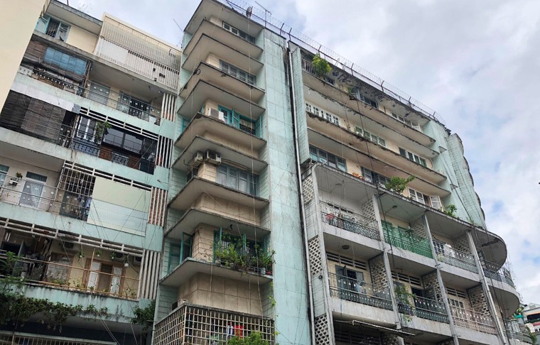 圖為第一郡范伍老坊裴援街155-157號公寓。（圖源：互聯網）