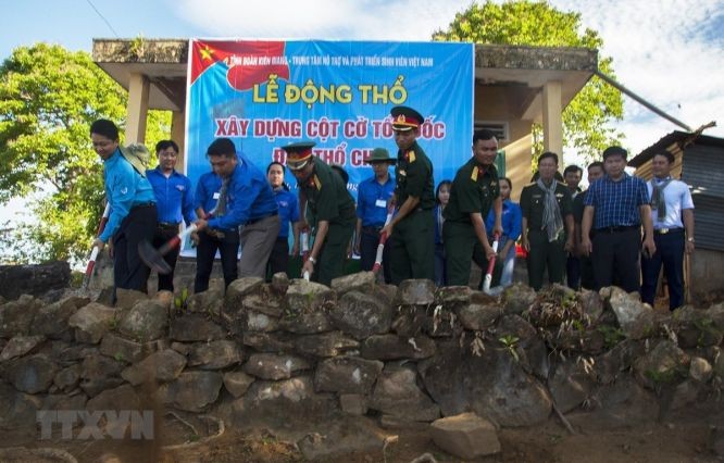 土硃島國旗台興建與動土儀式。（圖源：越通社）