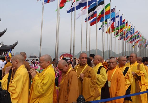 聯合國衛塞佛誕大典隆重開幕 ảnh 1