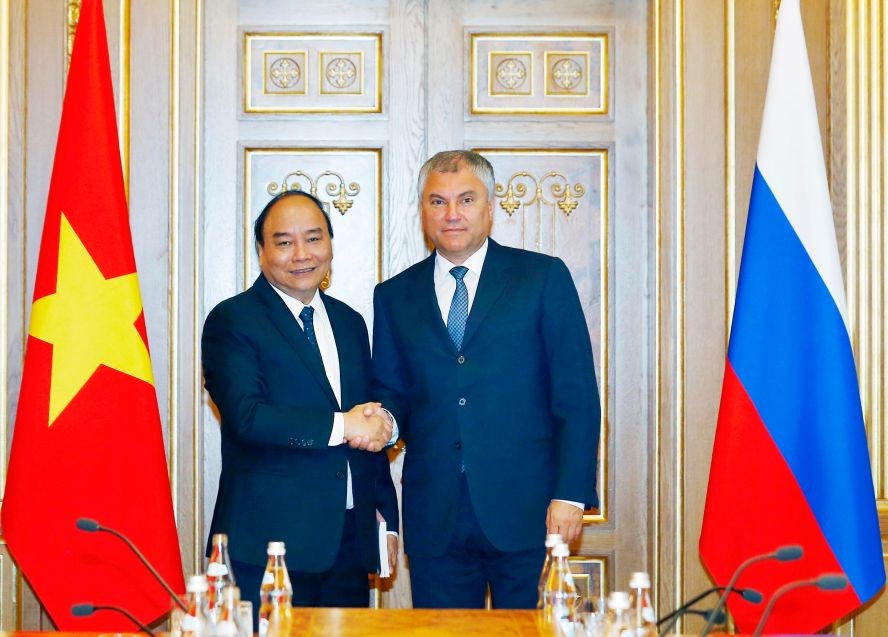 政府總理阮春福會見俄羅斯國家杜馬主席沃洛金。（圖源：越通社）