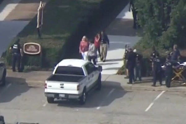 當地媒體“WAVY.COM”消息稱死亡的嫌疑人是一名心懷不滿的前城市僱員，於週四被解僱。（圖源：互聯網）