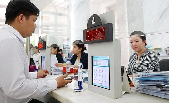 本市各郡縣致力展開行政手續改革。