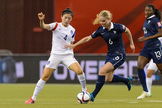 法國（藍衣）與韓國比賽一瞥。（圖源：互聯網）