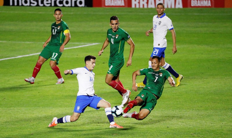 巴西隊（白衣）勝玻利維亞隊。（圖源：互聯網）