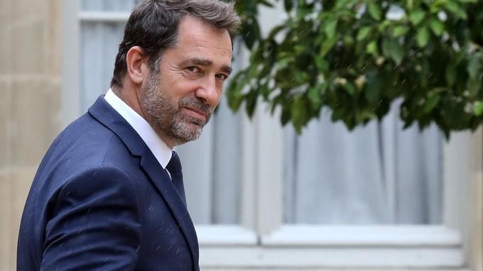 法國內政部長卡斯塔內。（圖源：AFP）