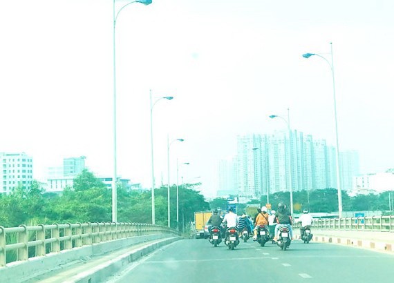 本市過去期間為了改善都市交通情況作出了不少努力。