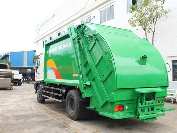 該公司已投用封壓縮式垃圾專用車。