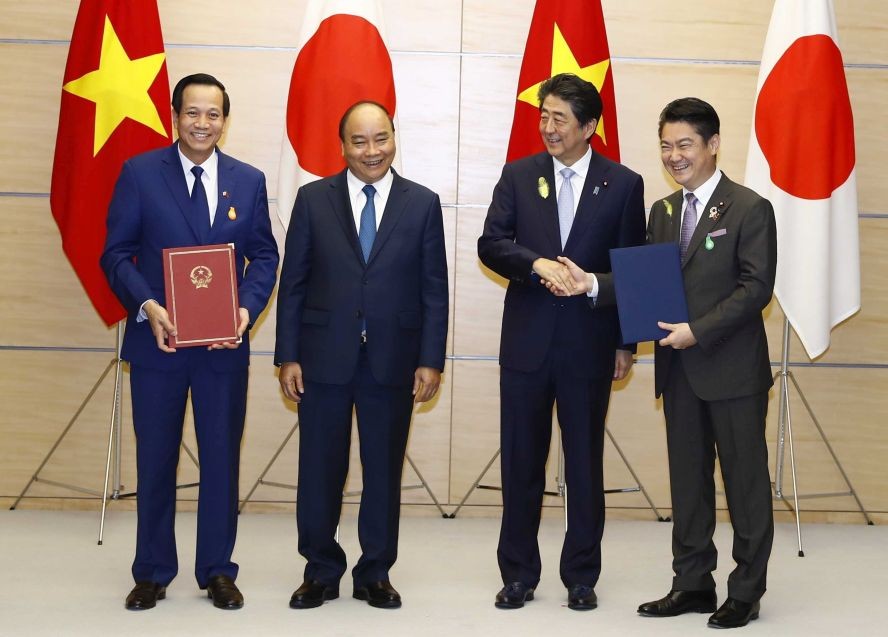 越日簽署多項合作文件　貿易額逾８０億美元 ảnh 1