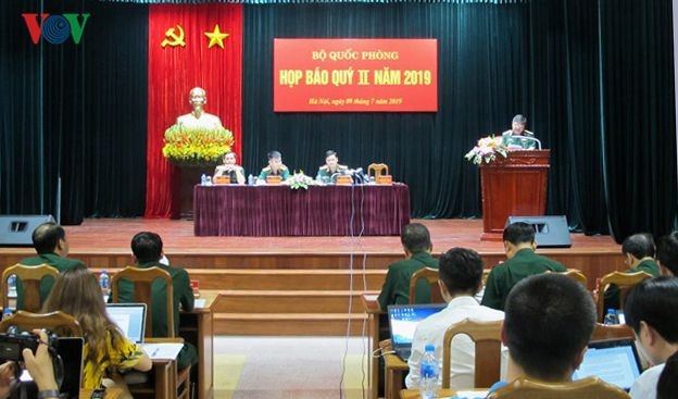 國防部今年第二季度新聞發佈會現場一瞥。（圖源：VOV）