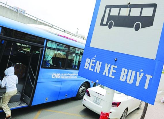 本市有大量巴士使用壓縮天然氣。