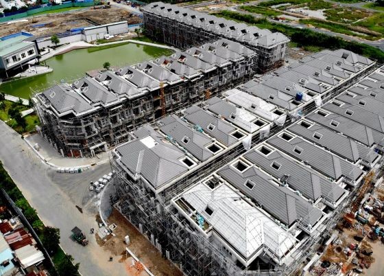 圖為違建的別墅群小區一瞥。（圖源：元河）