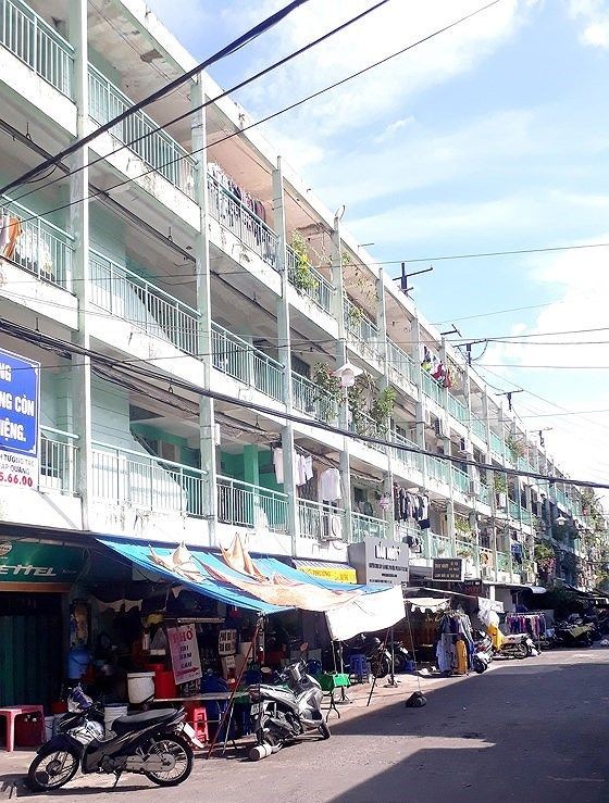 阮善術公寓是第三郡主張招商引資重建的公寓之一。