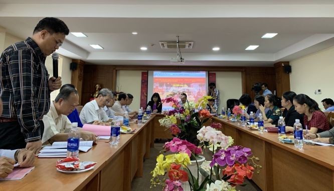 仁華(ManEdu)國際華語學校校長陳志明在會上發言。