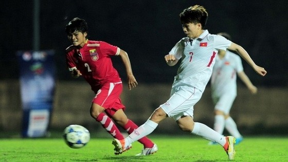 越南隊(白衣)-緬甸隊比賽一瞥。（圖源：互聯網）