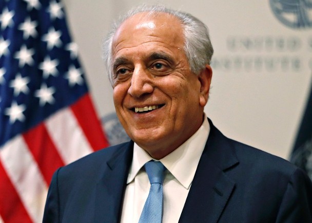 哈利勒扎德表示與塔利班達成和平協議。（圖源：AP）