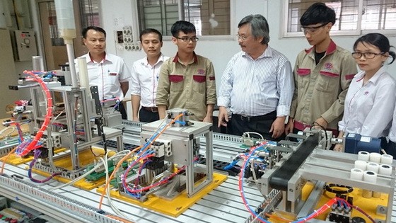 勞動與榮軍社會部：截至今年6月份，全國有1917個職技教育單位，其中有400所高等院校、492所中專和1025個職技教育中心。