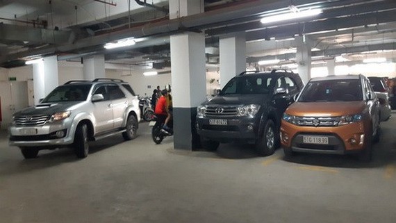 在各公寓尋找存車位成為居民的難題。