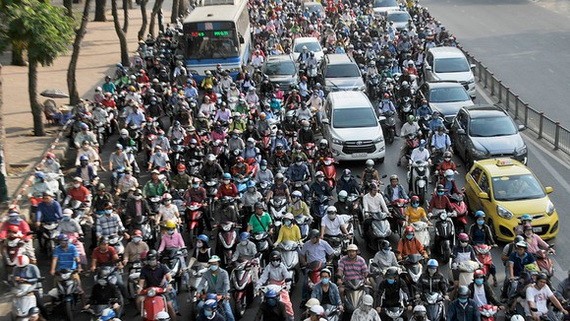 個人車輛排放的廢氣是造成本市空氣質量變差的原因之一。
