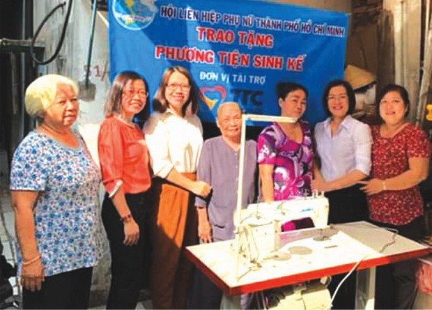 二徵女王塑像落成 ảnh 1