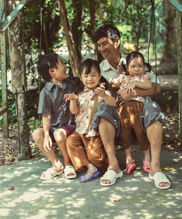 家財萬貫但作風平民的男藝人 ảnh 2